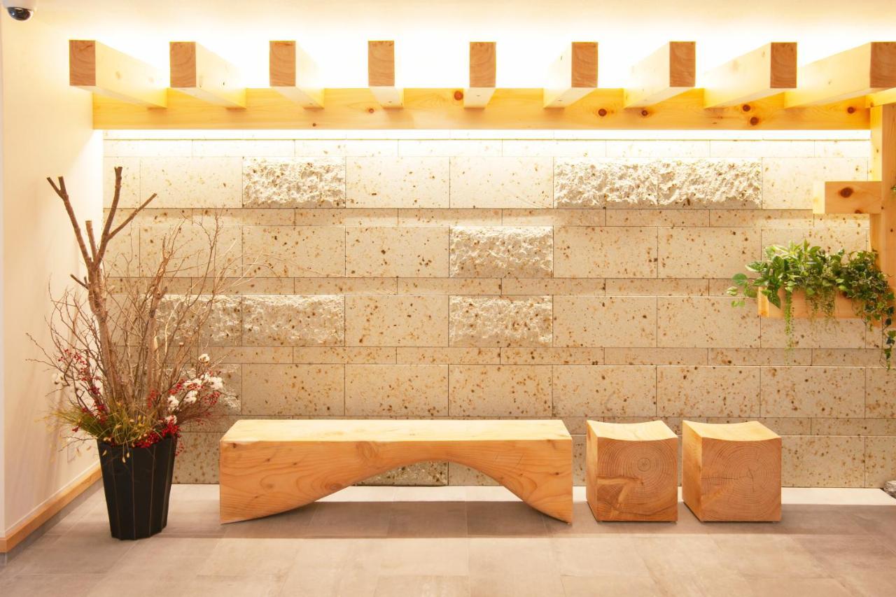 Grand Base Osu Aparthotel Nagoya Bagian luar foto