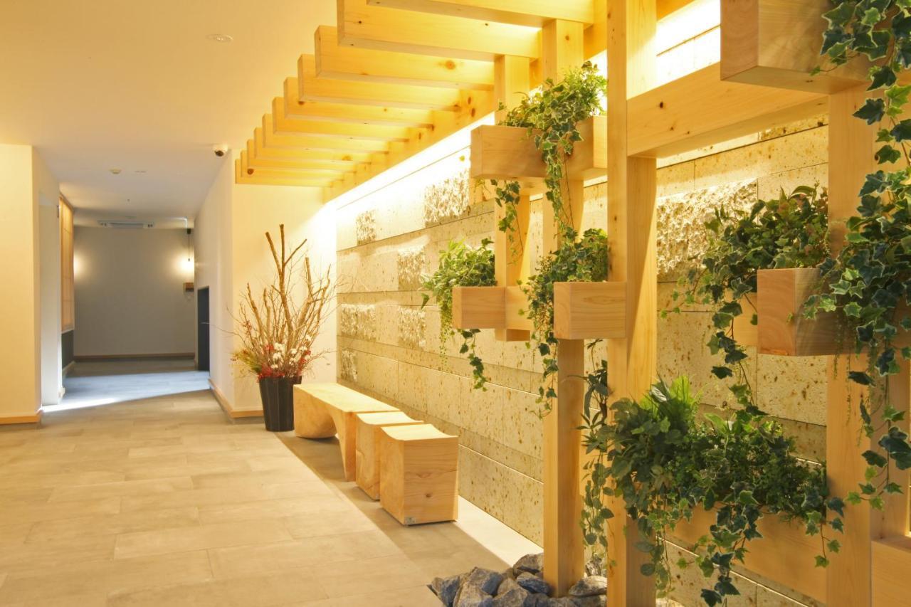 Grand Base Osu Aparthotel Nagoya Bagian luar foto